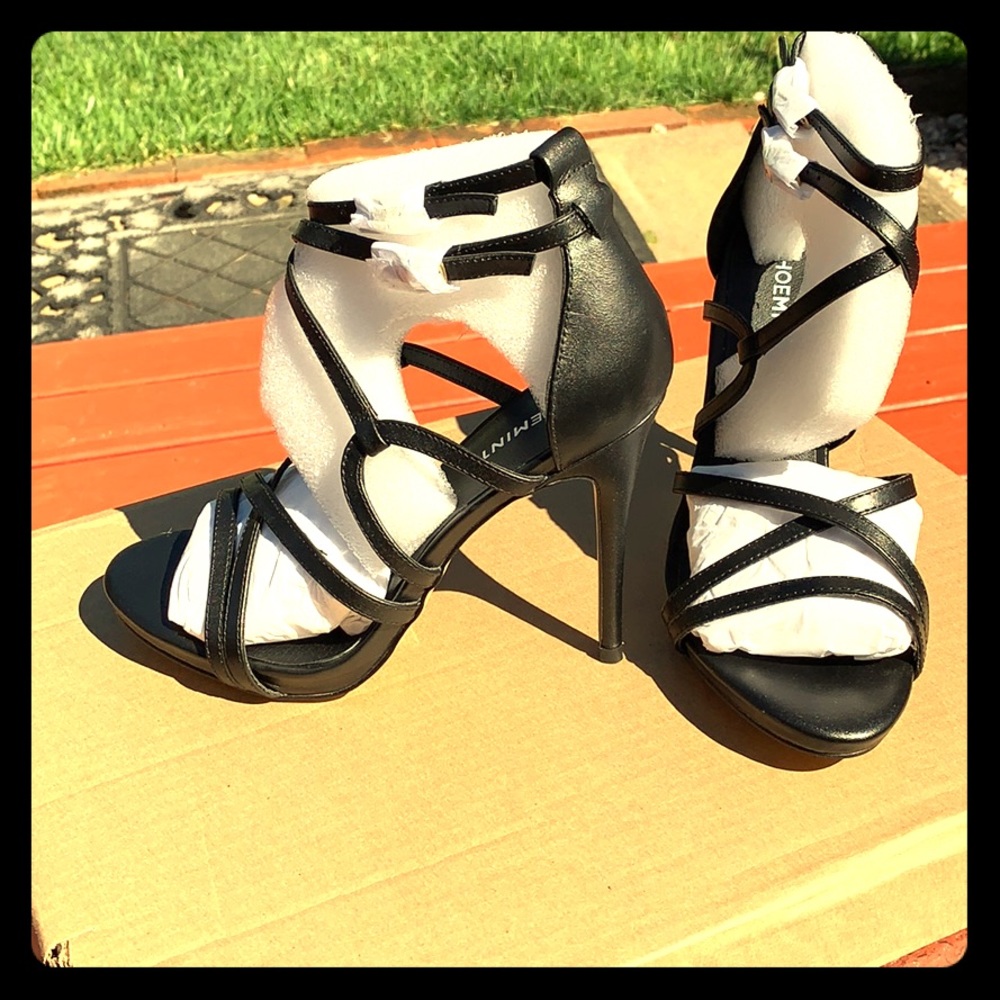 Shoemint Straps “Marnie” Brand new in box